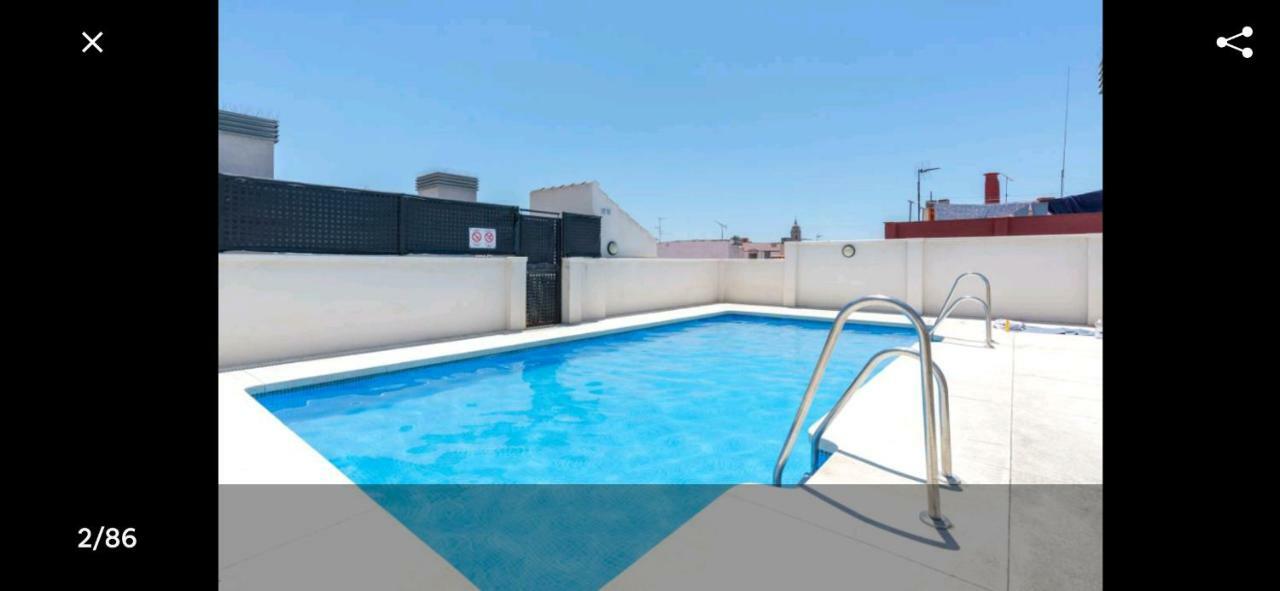Stylish Apartment In The Heart Of Malaga With Pool Buitenkant foto
