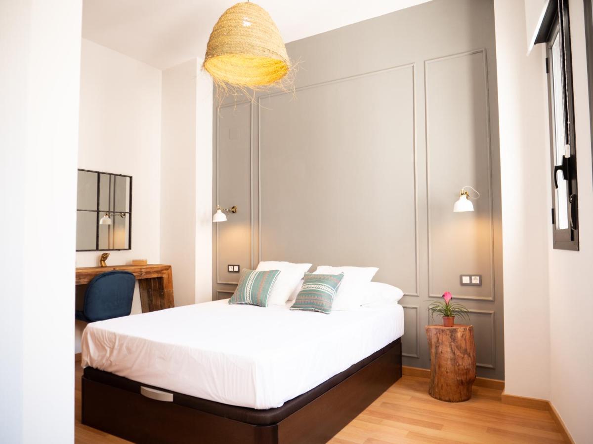 Stylish Apartment In The Heart Of Malaga With Pool Buitenkant foto